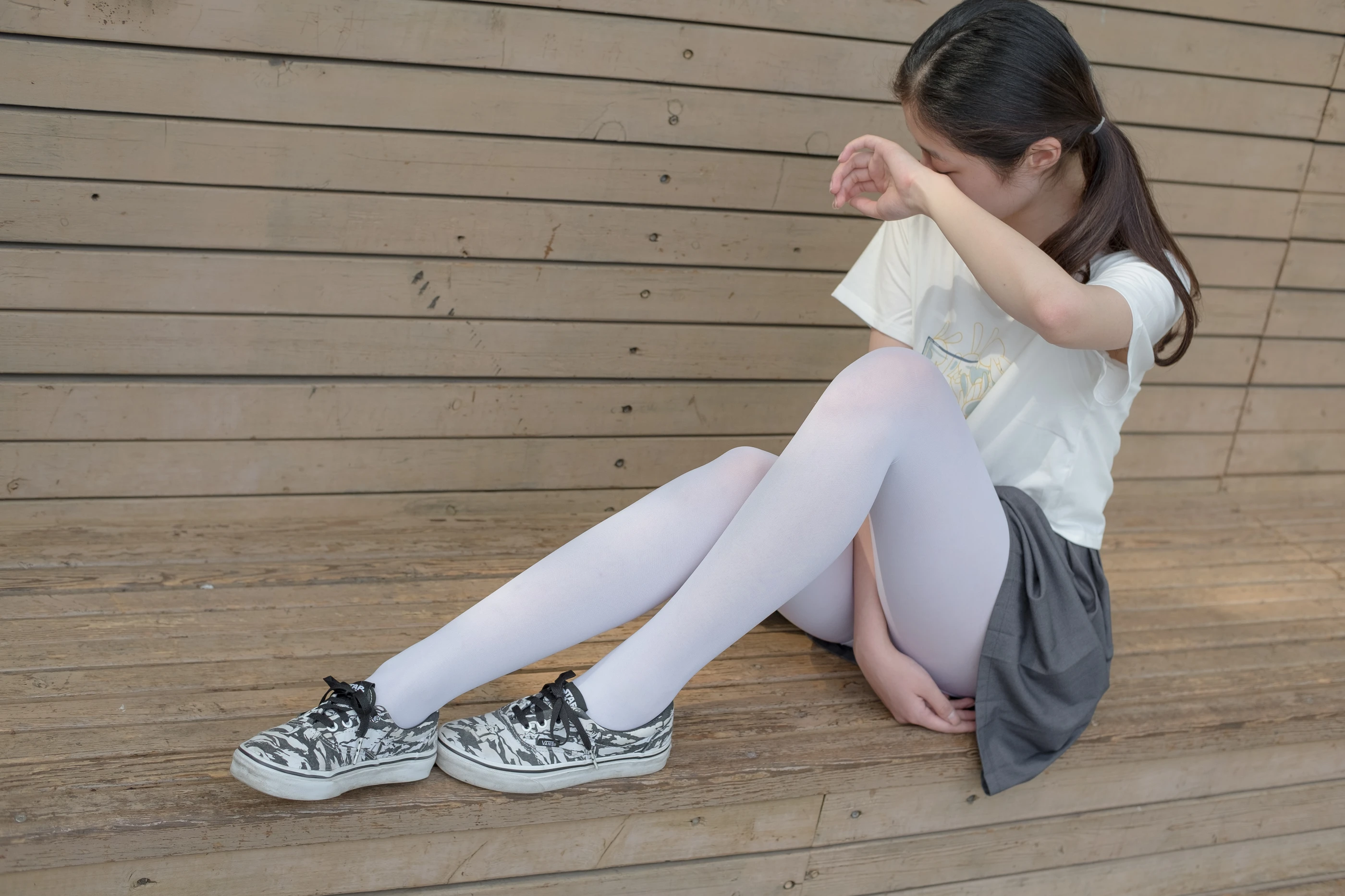 森萝财团 [R15-014] 白丝妹妹游园 [99P]插图3